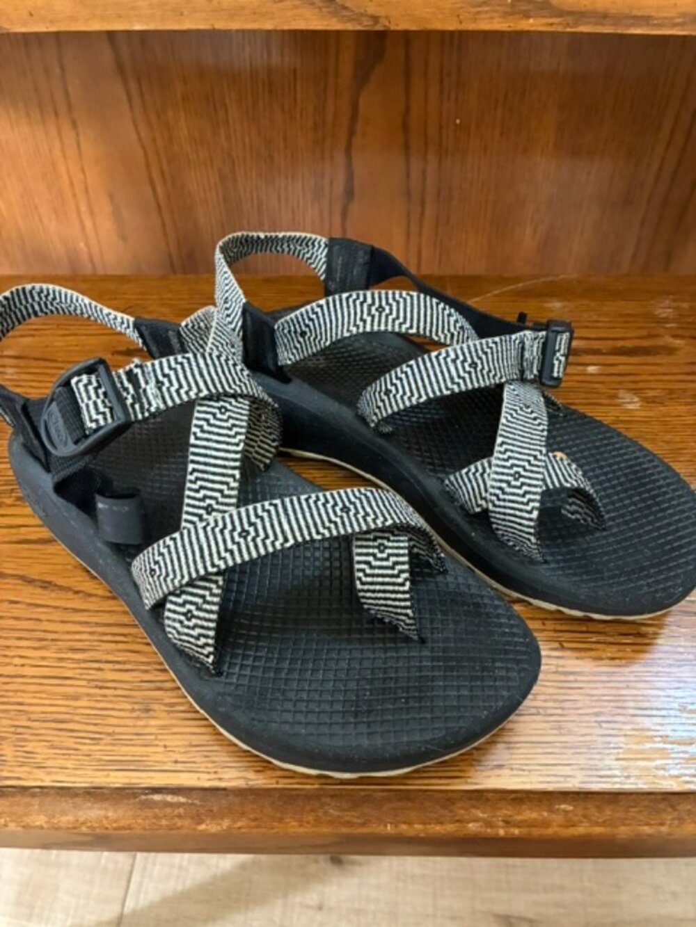 Chaco Women's Black Sandals with Black-and-White Patterned Straps, size 8 Women